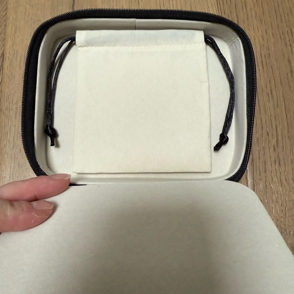 Vintage Brighton Christmas jewelry case with ‘Dear Santa, I’ve been good(ish)’ - Picture 3 of 11